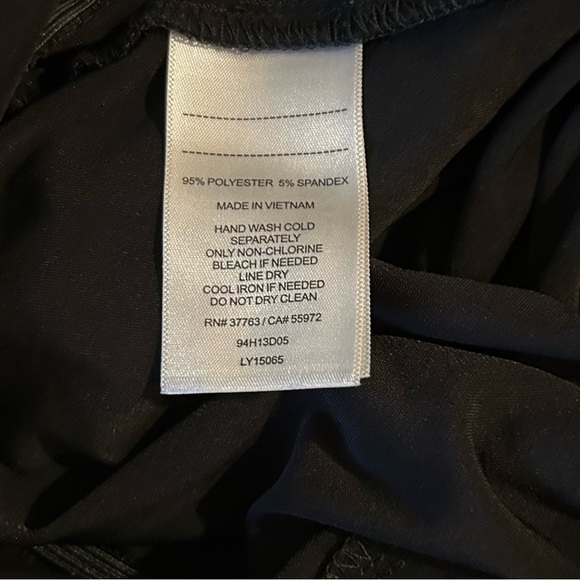 LAUNDRY by Shelli Segal Black Chain Neck Jumpsuit - Picture 14 of 16